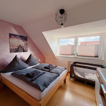 Ferienwohnung Koeoek II - Der Strand Ist Zum Greifen Nah.... Neuharlingersiel Exteriör bild